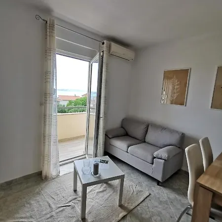 A4 Kevic * Kaštela